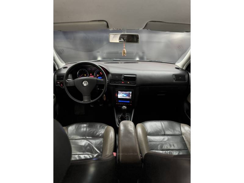 VOLKSWAGEN - GOLF - 2008/2008 - Cinza - R$ 45.000,00