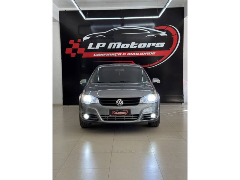 VOLKSWAGEN - GOLF - 2008/2008 - Cinza - R$ 45.000,00