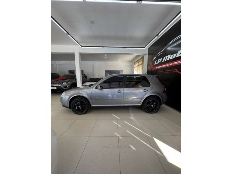 VOLKSWAGEN - GOLF - 2008/2008 - Cinza - R$ 45.000,00